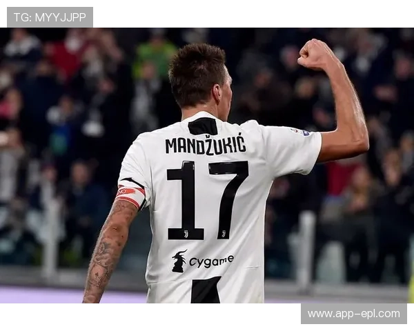 帕尔马新援埃斯佩托亮相,职业生涯开启新篇章